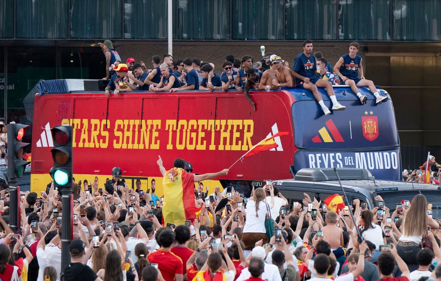 EN FOTOS. El desfile de los campeones del mundo de España por las calles de Madrid EN FOTOS. El desfile de los campeones del mundo de España por las calles de Madrid